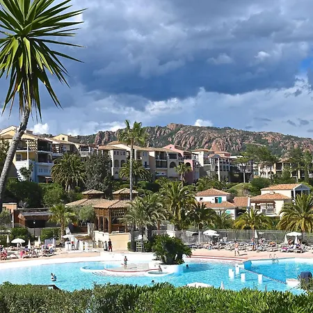 Appartamento Le Village - C2 105 By Interhome